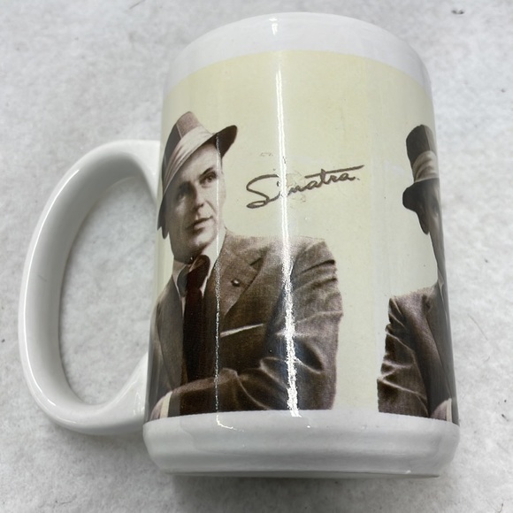 Frank Sinatra coffee cup 5x5in mint condition - Picture 2 of 6